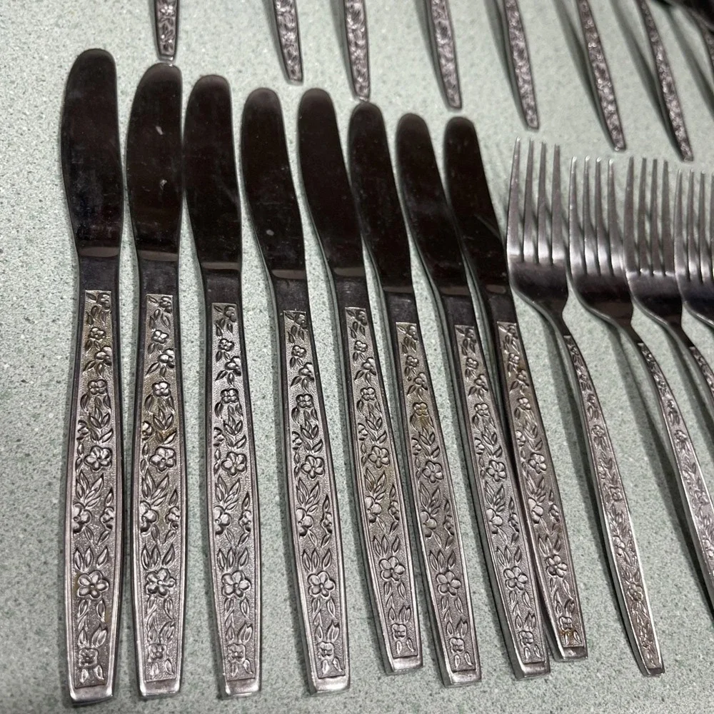 Hanford Forge Escondido Stainless Korea Flatware Silverware Lot Of 44 Vintage